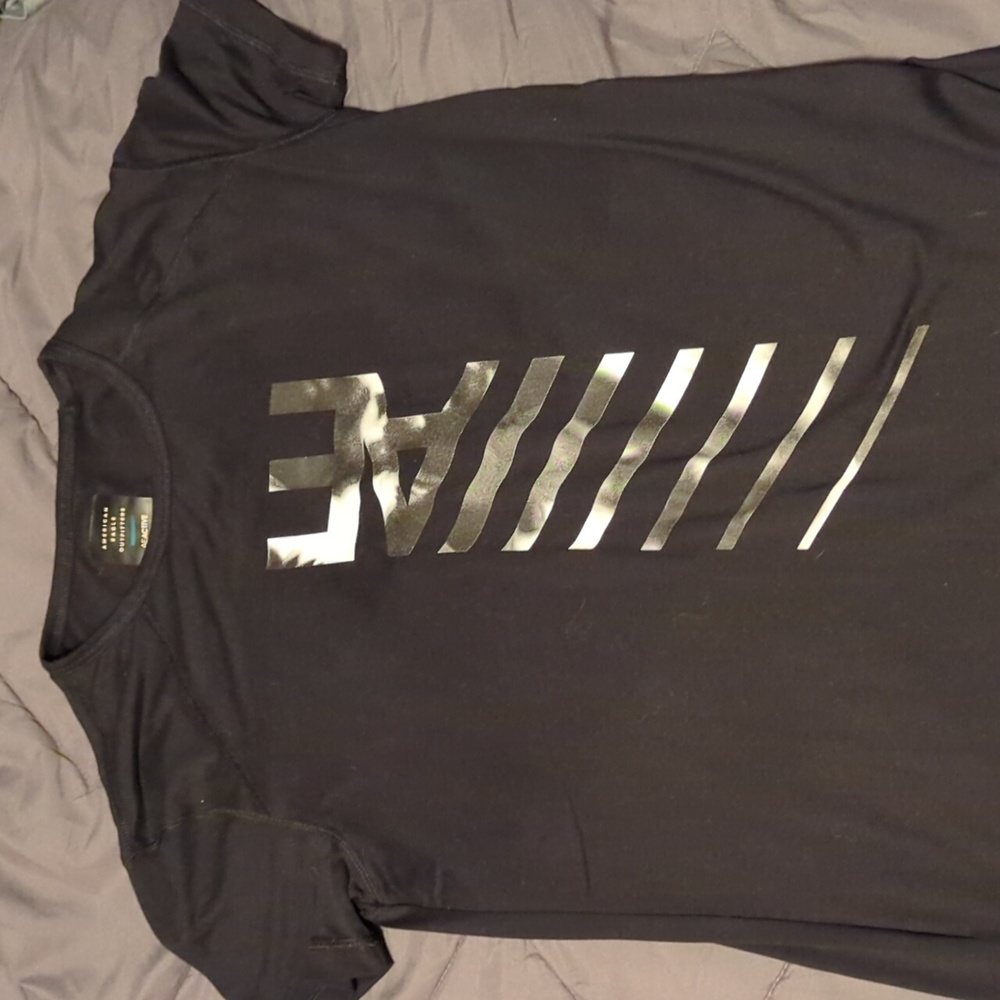 AE shirt